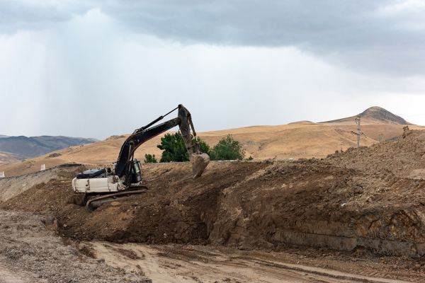 Cost of Land Sloping in Brentwood