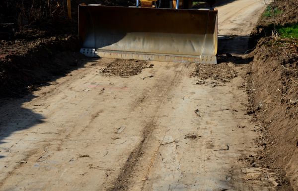 Cost of Topsoil Leveling in Brentwood