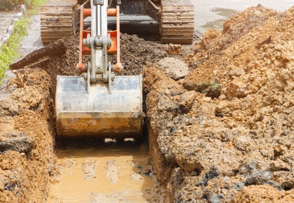 Water Line Digging in Brentwood
